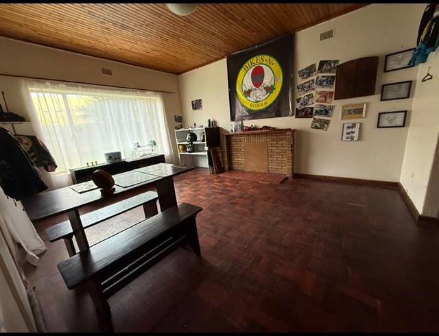 4 BEDROOM HOUSE FOR SALE IN VANDERBIJLPARK CE 1